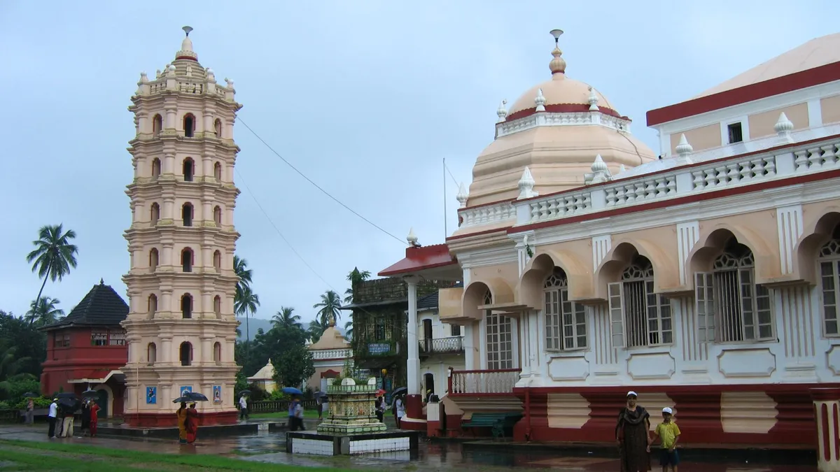 Experience_the_thrill_of_water_sports_at_Calangute_Beach_with_TravelTaxi_s_guided_adventures_in_Goa.