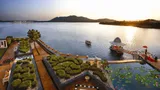 Discover_Udaipur_s_iconic_splendor_with_TravelTaxi_-_The_majestic_City_Palace.