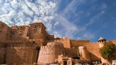 Witness_the_mesmerizing_sunset_at_Sam_Sand_Dunes_in_Jaisalmer_-_Let_TravelTaxi_guide_you_through_the_desert_safari.