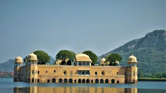 Jal-Mahal-in-Jaipur-India-159325-pixahive_1_.jpg