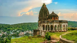 madhya-pradesh-top-destinations-places-to-visit-shutterstock_1351065545-1200x700-compressed_1_.jpg