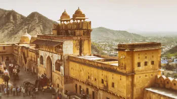 Aerial_View_of_Amber_Fort__Jaipur__India_1_.jpg