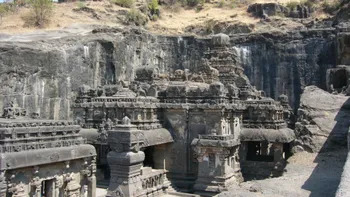 Experience_the_thrill_of_wildlife_at_Tadoba_National_Park_with_TravelTaxi_s_guided_safaris_in_Maharashtra.