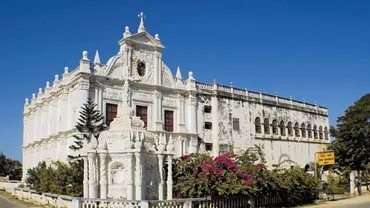 Discover_the_serene_beauty_of_Jampore_Beach_with_TravelTaxi_s_guided_tours_in_Daman.