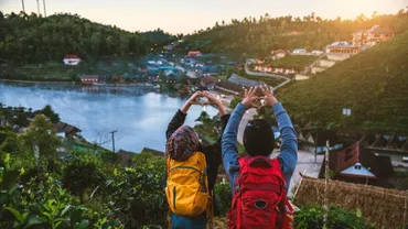 Discover_the_serene_beauty_of_Nainital_with_TravelTaxi_for_a_refreshing_Himalayan_getaway.