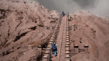 Experience_the_spiritual_essence_of_Belur_Math_with_TravelTaxi_s_guided_tours_in_Kolkata_West_Bengal.