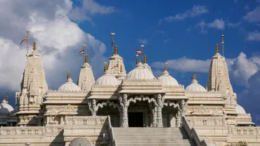 free-photo-of-old-traditional-cathedral-on-stairs-against-blue-sky_1_