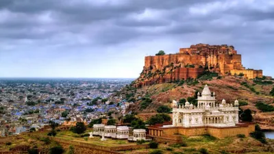 _Majestic_Mehrangarh_Fort_in_Jodhpur_Rajasthan_India_-_Explore_with_TravelTaxi_for_an_unforgettable_experience.