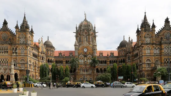 Discover_the_majestic_Ajanta_Caves_with_TravelTaxi_s_guided_tours_in_Maharashtra.