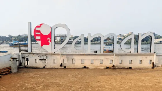 Experience_the_serenity_of_Nagoa_Beach_with_TravelTaxi_s_guided_tours_in_Diu.