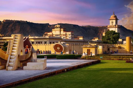 Sunset_at_Jantar_Mantar_Monument_Jaipur_Rajasthan_India.jpg