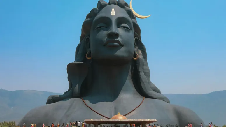 Discover_the_ancient_wonders_of_Kanchipuram_with_TravelTaxi_s_guided_tours_in_Tamil_Nadu_s_silk_city.