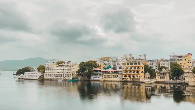 Udaipur_City_Palace_Royal_Heritage_of_Rajasthan_TravelTaxi