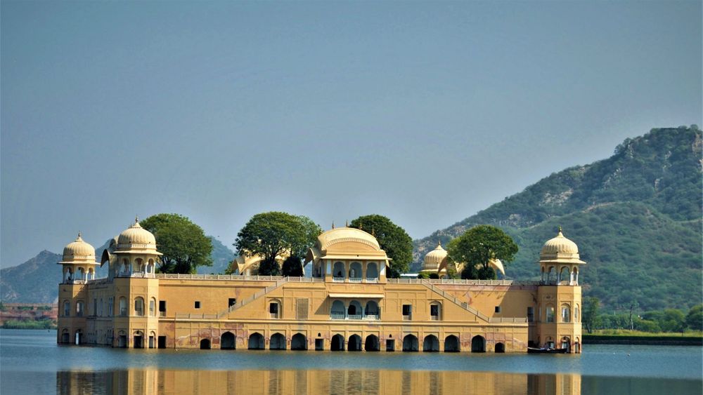 8 Days Golden Triangle Tour with Haridwar & Rishikesh