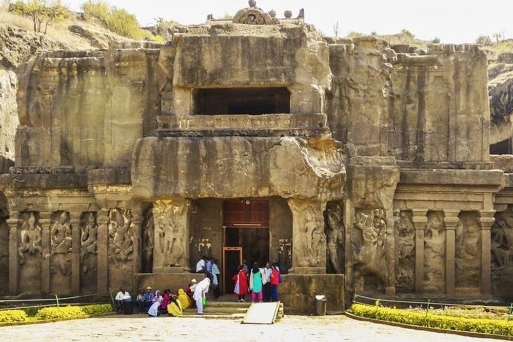 Ajanta Ellora 2-Day Tour – Private Car & Entry Tickets