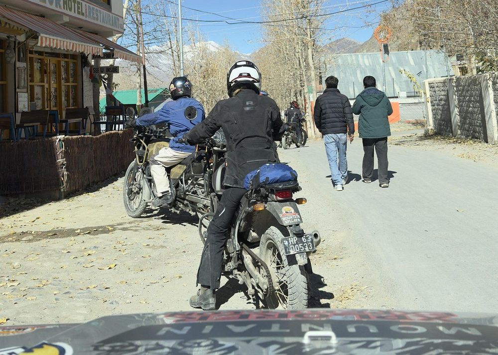 Umling La Motorbike Tour – 15-Day Himalayan Expedition