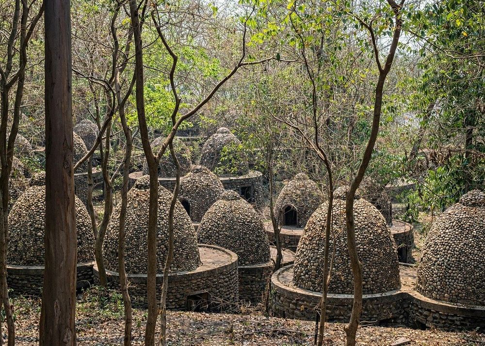 Rishikesh Beatles Ashram Tour – Private Art & Meditation Walk