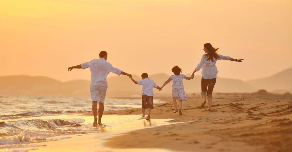 11-Day Best of India Beaches Tour: Mumbai to Goa to Kerala