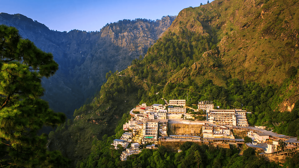 4 Days Vaishno Devi Tour with Patnitop