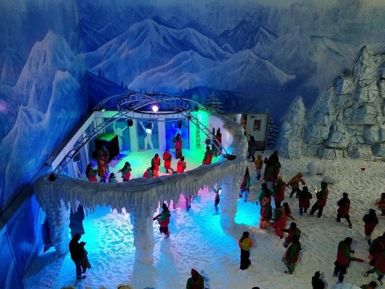 Snow Kingdom Chennai – Indoor Snow Park Family Escape
