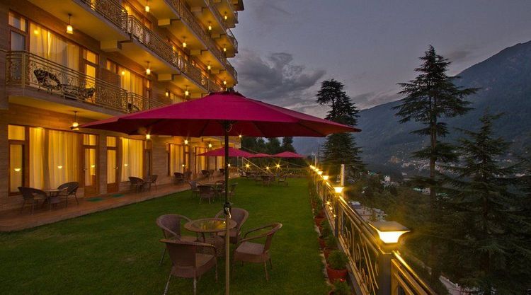 Holiday Heights & Spa Manali – Himalayan View Stay